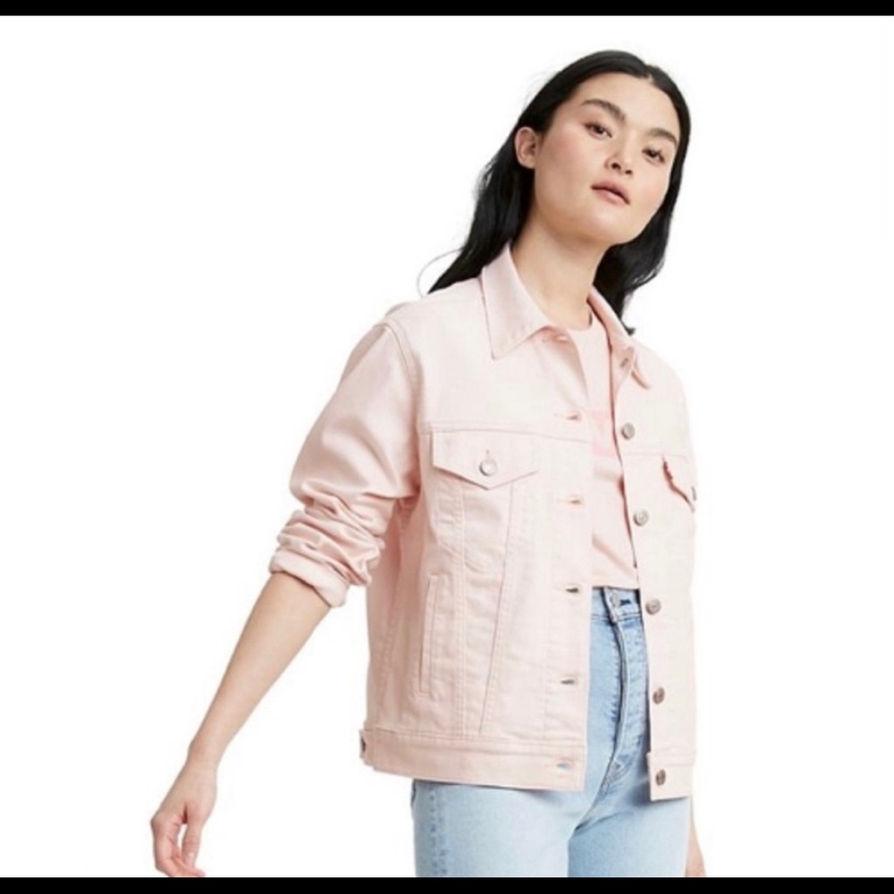 SOLD Levi’s ex boyfriend trucker jeans jacket